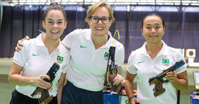 Ana Luiza Souza, Paula Sayuri Yado e Thais Carvalho Moura conquistam bronze na Copa do Mundo de Tiro Esportivo - Deodoro (RJ)