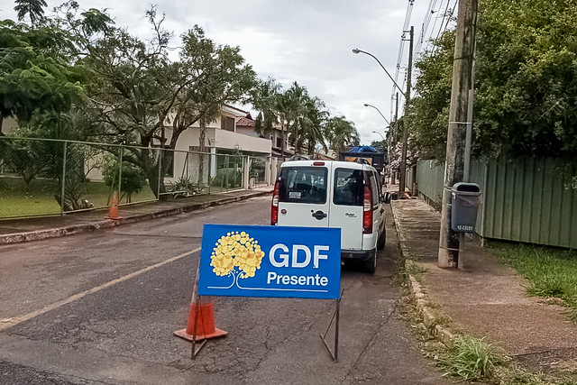 Região do Lago Norte recebe limpeza e tapa-buracos