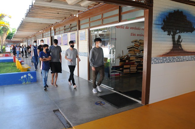 Escolas reformadas, estudantes beneficiados