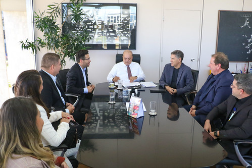 Crédito de R$ 495 milhões vai viabilizar 19 obras no DF