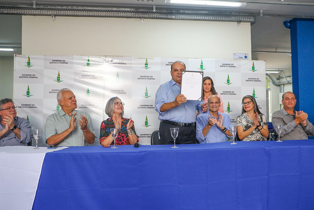 Começa a construção da segunda escola do Jardins Mangueiral