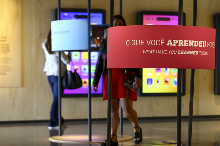 Museu interativo SESI Lab une arte, ciência e tecnologia e tem como objetivo despertar o interesse das pessoas a partir de experiências e vivências. O espaço abre as portas no antigo Edifício Touring, icônico prédio projetado por Oscar Niemeyer.