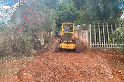 GDF Presente nivela mais de 3 km de vias rurais no Riacho Fundo 2