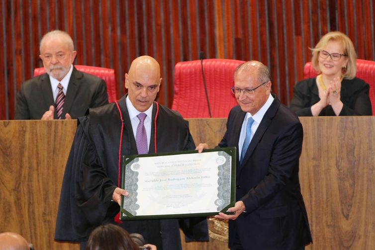 Presidente do TSE, ministro Alexandre de Moraes, durante a cerimônia de diplomação do vice presidente eleito, Geraldo Alckmin, na sede do TSE