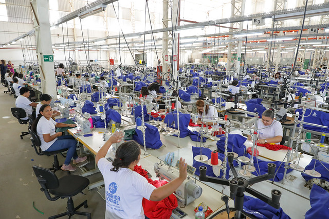 Mais uma turma de costureiras será diplomada pela Fábrica Social