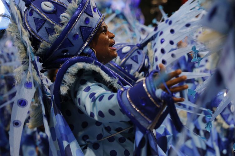 Rio de Janeiro (RJ), 20/02/2023 - A escola de samba Portela desfila enredo sobre a história de seu centenário, no Sambódromo da Marquês de Sapucaí. Foto: Fernando Frazão/Agência Brasil
