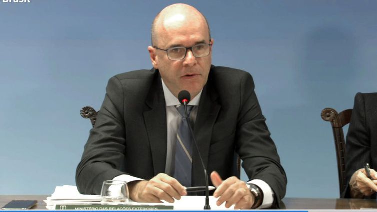 Diretor do Departamento de Política Econômica Financeira e de Serviços do Ministério das Relações  Exteriores brasileiro, Philip Fox-Drummond Gough, irá participar da Cúpula para o Novo Pacto Financeiro Global, que acontecerá em Paris.
Tv Brasil