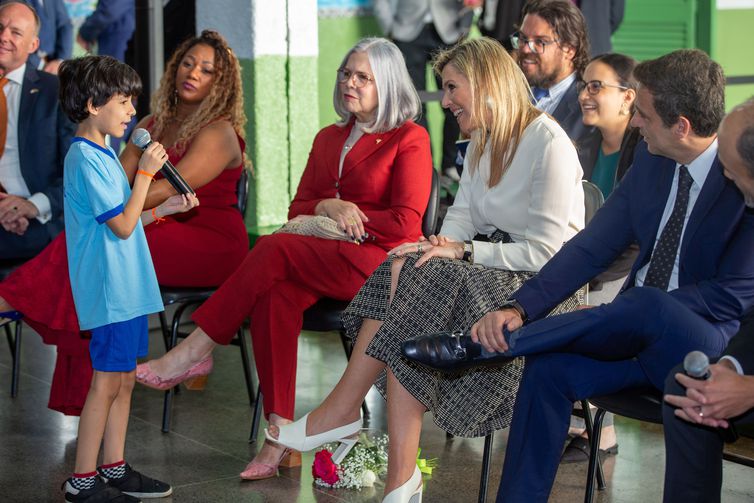 Brasília, DF 07/06/ 2023  A rainha dos Países Baixos, Máxima Zorreguieta, na qualidade de Assessora Especial do Secretário-Geral das Nações Unidas para o Financiamento Inclusivo para o Desenvolvimento (UNSGSA), visita, acompanhada do presidente do Banco Central, Roberto Campos Neto, a Escola Classe 312 norte. Foto: Fabio Rodrigues-Pozzebom/ Agência Brasil