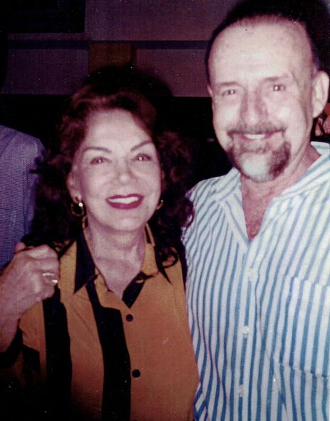 Brasília (DF) 31/08/2023 - Emilinha Borba 100 anos. - Na foto Emilianha Borba acompanhada Ricardo Cravo Albin.
Foto:Acervo pessoal/Divulgação