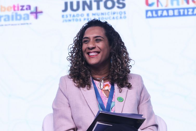 Brasília, (DF) – 19/09/2023 –  A ministra da Igualdade Racial, Anielle Franco, participa do evento sobre o Compromisso Nacional Criança Alfabetizada. Foto Valter Campanato/Agência Brasil.