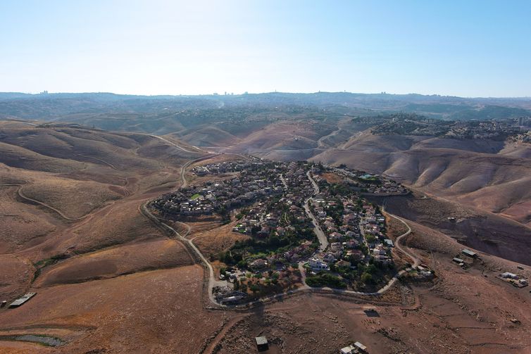 Vista aérea do assentamento judeu de Kedar, na Cisjordânia ocupada 25/6/2023 REUTERS/Ilan Rosenberg