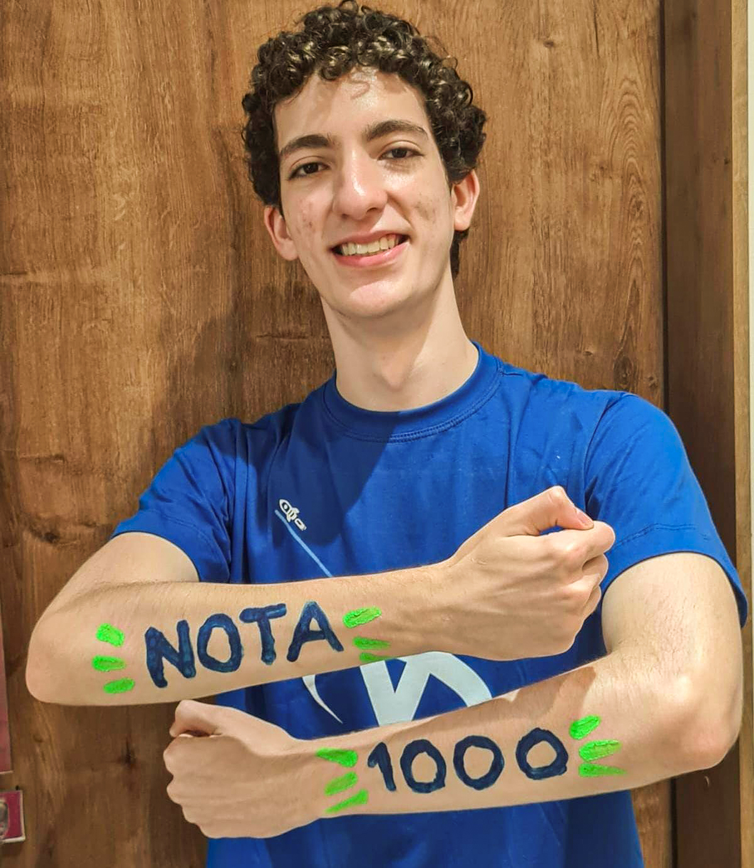 Rio de Janeiro (RJ) 30/10/2023 -  Estudantes nota mil dão dicas para a redação do Enem,
Luiz Santos
Foto: Luiz Santos/Arquivo Pessoal