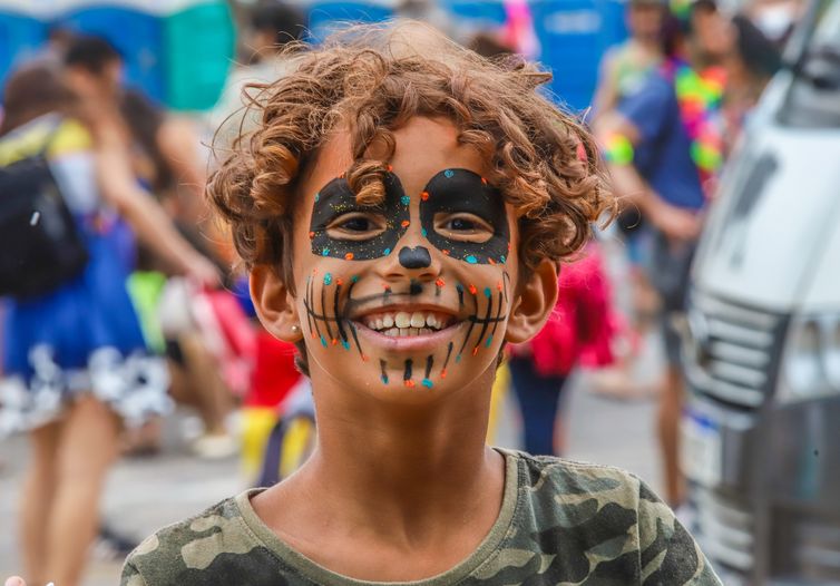 Brasília (DF), 03/02/2024, Carnavel de Brasília com o bloco Suvaco da Asa 2024, Suvaquinho para crianças.  Foto Antonio Cruz/Agência Brasil
