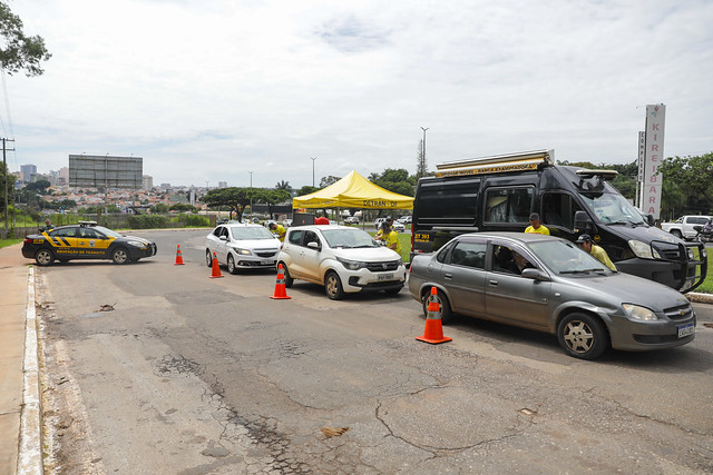 06/02/2024 - Blitz educativa prepara motoristas para um Carnaval responsável