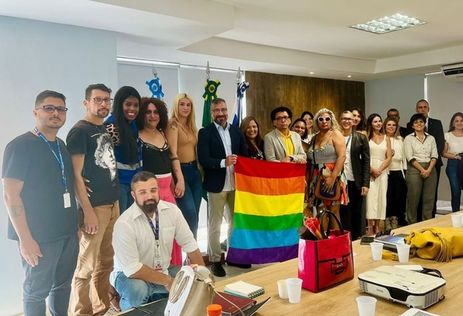 Polícia Civil dará atendimento especializado a grupos vulneráveis no carnaval. Entre eles, a população LGBTI+, pessoas negras, religiosos de matrizes africanas, mulheres, crianças e idosos.