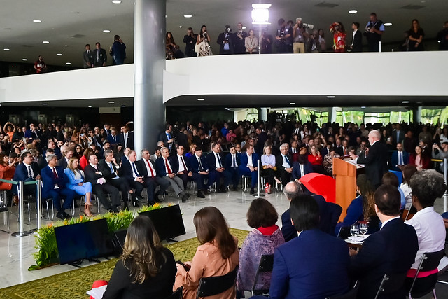 07/03/2024 - DF terá R$ 100 milhões do PAC para obras na saúde, educação e infraestrutura social