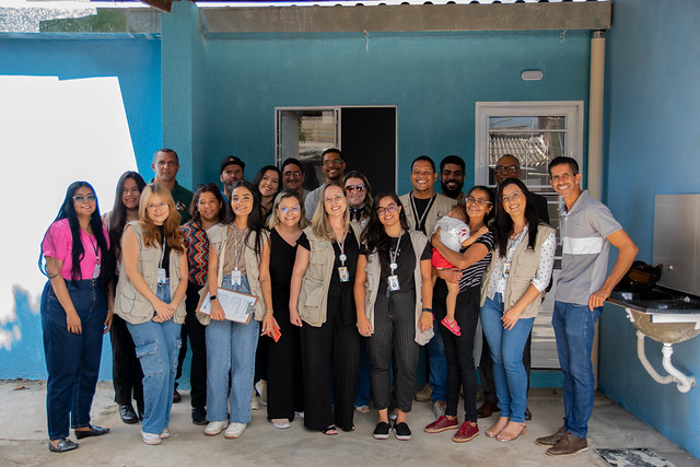 19/03/2024 - Moradora de São Sebastião recebe casa do projeto Melhorias Habitacionais