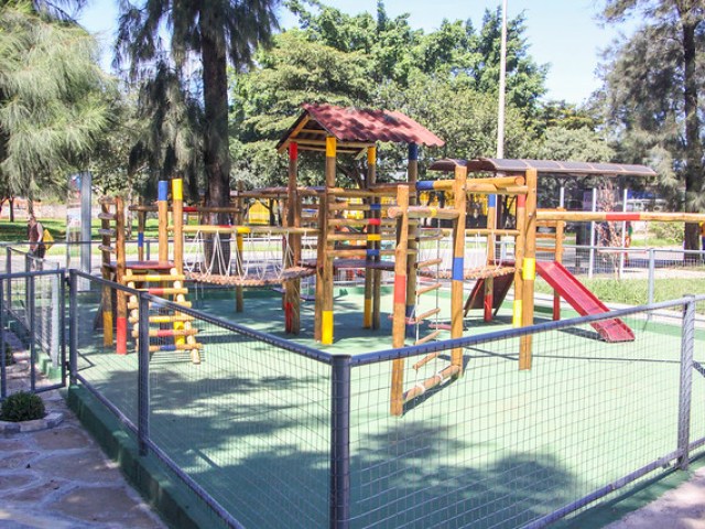 30/04/2024 - Quase 100 espaços públicos reformados pelo programa Adote uma Praça
