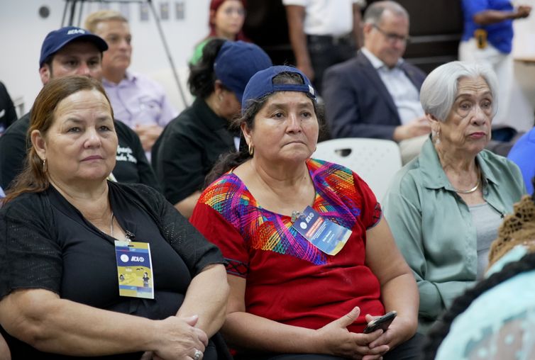 San José - Costa Rica, 18/04/2024 - Cooperativismo inclui pequenos produtores no mercado, defende ex-ministro. Fotos gerais da plenária. Foto: IICA/Divulgação