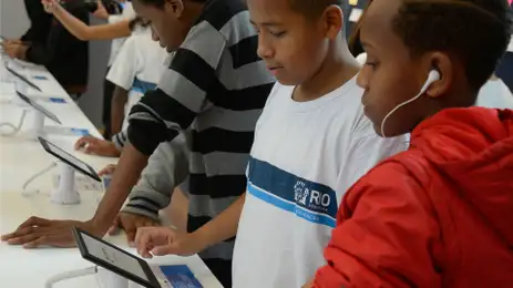 Estudantes participam do Ler - Salão Carioca do Livro, na Biblioteca Parque, no centro do Rio.
Foto: Tomaz Silva/Agência Brasil/Arquivo