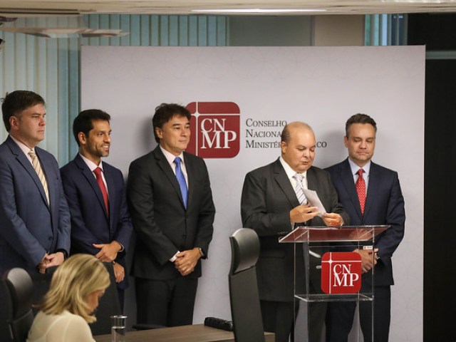 27.05.2024 - GDF assina plano de ação que efetiva políticas para pessoas em situação de rua