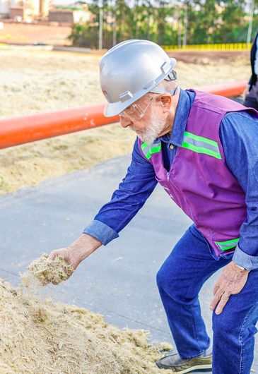 24.05.2024 - Presidente da República, Luiz Inácio Lula da Silva, durante visita à planta de produção de etanol de segunda geração, no Parque de Bioenergia Bonfim. Guariba - SP.  Foto: Ricardo Stuckert / PR