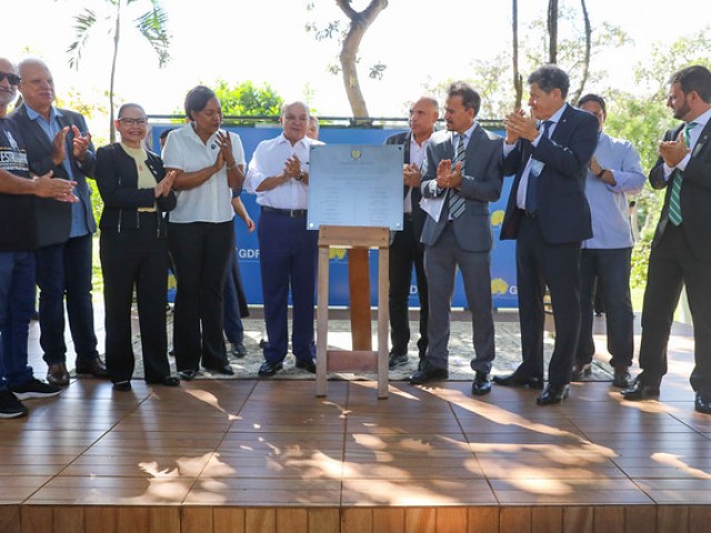 23/05/2024 - Escritura pública de concessão de uso é ao clube Adepol