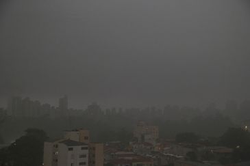 Paulo Pinto/Agência Brasil São Paulo (SP), 23/10/2024 - Chuva forte no final da tarde em São Paulo. Foto: Paulo Pinto/Agência Brasil