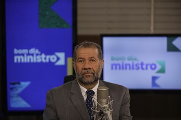Joédson Alves/Agência Brasil Brasília (DF) 22/11/2023 – O ministro da Previdência Social, Carlos Lupi é o convidado no participa na Empresa Brasil de Comunicação (EBC), Bom dia Ministro.
Foto: Joédson Alves/Agência Brasil