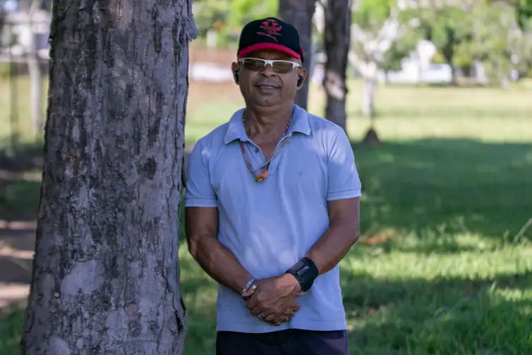 Fabio Rodrigues-Pozzebom/Agência Brasil Brasília (DF) 19/02/2025 - O aposentado Bernardino Teixeira, faz tratamento contra o alcoolismo no Capes do Guará, cidade satélite de Brasília. Foto: Fabio Rodrigues-Pozzebom/Agência Brasil
