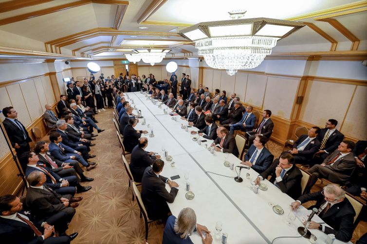 Ricardo Stuckert / PR Presidente da República, Luiz Inácio Lula da Silva, durante reunião com integrantes da Associação Brasileira das Indústrias Exportadoras de Carnes (ABIEC).
Hotel Imperial - Japão
Foto: Ricardo Stuckert / PR