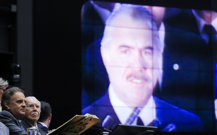 Lula Marques/Agência Brasil Brasília (DF), 19/03/2025 - Sessão solene na Câmara em homenagem a redemocratização. Foto: Lula Marques/Agência Brasil