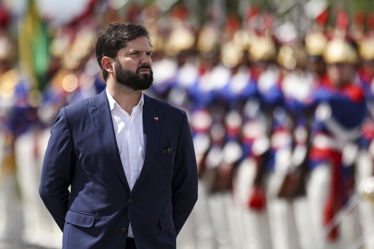 Brasília (DF), 22/04/2025 - O presidente Luiz Inácio Lula da Silva recebe o presidente do Chile, Gabriel Boric, em cerimônia oficial, no Palácio do Planalto. Foto: Marcelo Camargo/Agência Brasil
