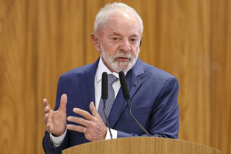 Brasília (DF), 22/04/2025 - O presidente Luiz Inácio Lula da Silva durante declaração à imprensa juntamente do presidente do Chile, Gabriel Boric, no Palácio do Planalto. Foto: Marcelo Camargo/Agência Brasil