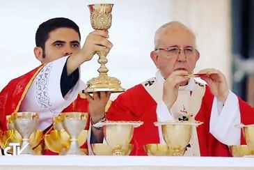 Bruno Franguelli/Arquivo Pessoal Brasília (DF) 26/04/2025 - Padre Bruno Franguelli com o Papa Francisco. Foto: Bruno Franguelli/Arquivo Pessoal