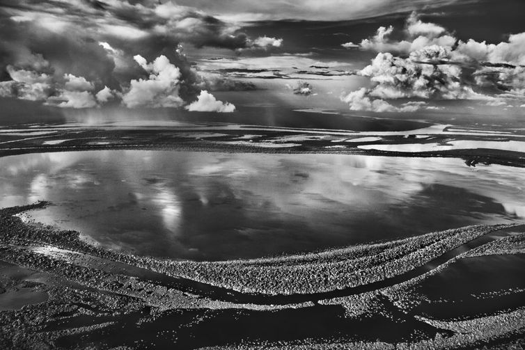 Exposição “Amazônia”, de Sebastião Salgado, estreia no Sesc Pompeia