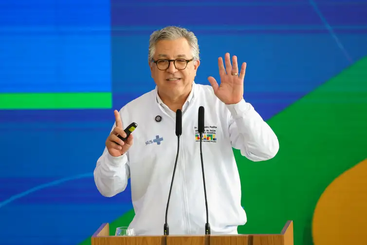 Brasília, (DF) 30/04/2025 - O ministro da Saúde, Alexandre Padilha, durante cerimonia do novo programa para acelerar o atendimento e aproximar a população dos médicos especialistas no sistema único de saúde (SUS).
Foto: Fabio Rodrigues-Pozzebom/ Agência Brasil