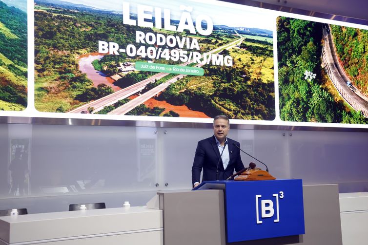 São Paulo (SP), 30/04/2025 - O ministro dos Transportes, Renan Filho, participa do Leilão na B3 da Rodovia BR-040/495/RJ/MG. Foto: Paulo Pinto/Agência Brasil