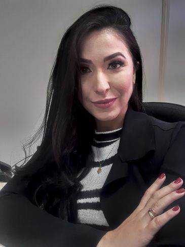 Brasília (DF), 20/05/2025 -  Allana Santos de Oliveira, economista do Cepes, da Universidade Federal de Uberlândia.
Trabalho por hora em supermercado aumenta precarização.
Foto: Allana Santos/Arquivo pessoal