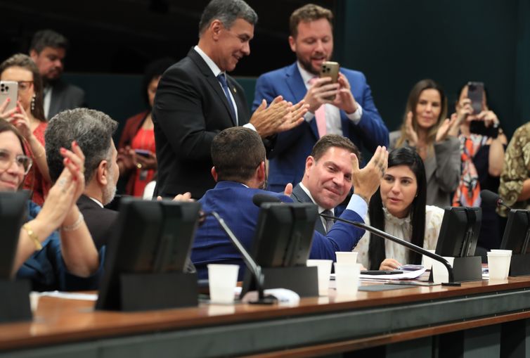 Brasília (DF), 07/05/2025  - Reunião da Comissão de Constituição e Justiça e de Cidadania (CCJ) da Câmara para votar requerimento que pede a suspensão de ação penal contra o deputado Ramagem.Foto: Lula Marques/Agência Brasil