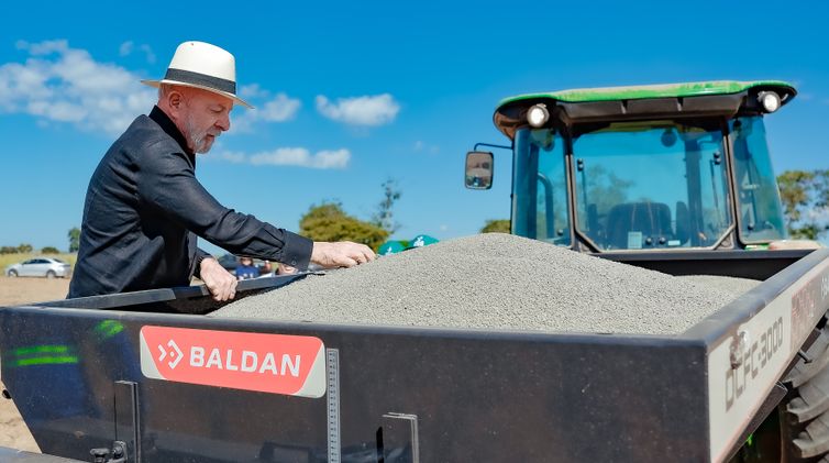  Campo Verde - MT - 24.05.2025 - Presidente da República, Luiz Inácio Lula da Silva, durante visita a sítio no assentamento Santo Antônio da Fartura. Campo Verde - MT.  Foto: Ricardo Stuckert / PR