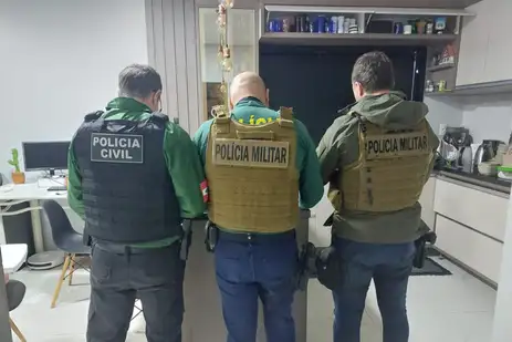 Santa Catarina, 23/07/2025 - O Grupo de Atuação Especial de Combate às Organizações Criminosas (GAECO) da Polícia Civl deflagrou, em apoio à Promotoria de Justiça da Comarca de Modelo, a Operação 
