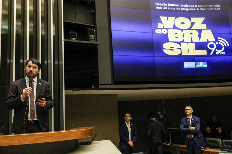 Brasília (DF), 05/08/2025 - Diretor Geral da EBC, Bráulio Ribeiro, discursa durante sessão solene em homenagem aos 90 anos do programa, A Voz do Brasil, da Empresa Brasil Comunicação (EBC)
Foto: José Cruz/Agência Brasil