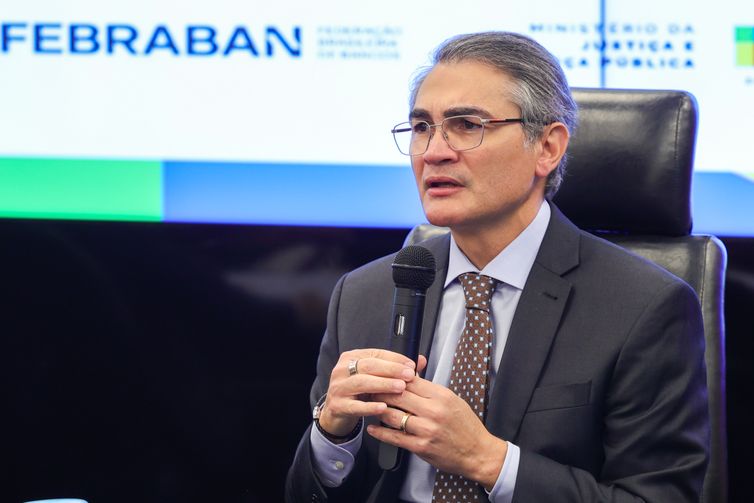Fabio Rodrigues-Pozzebom/ Agência Brasil Brasília (DF) 03/12/2025 - O presidente da Febraban, Isaac Sidney, durante lançamento do Plano de Ação Conjunto para o Combate a Fraudes Bancárias Digitais. Foto: Fabio Rodrigues-Pozzebom/ Agência Brasil