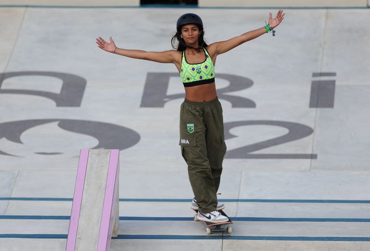 Paris 2024 Olympics - Skateboarding - Women's Street Final - La Concorde 3, Paris, France - July 28, 2024.
Rayssa Leal of Brazil reacts during the final. REUTERS/Pilar Olivares